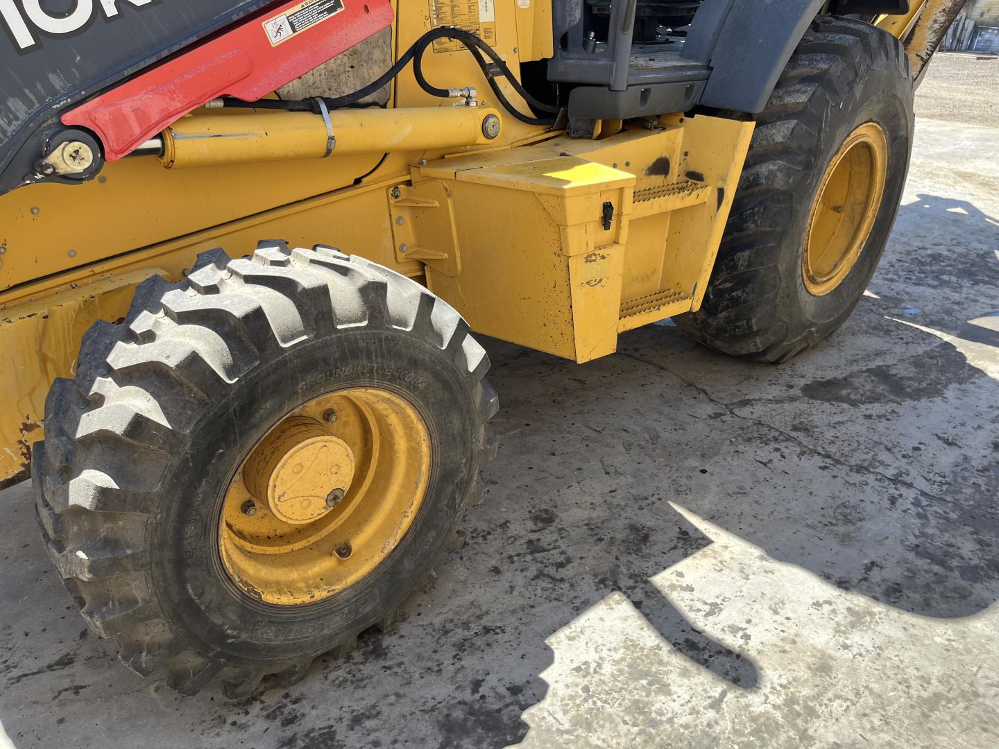 ./imagenes/INVOICE/2019/18265/RETRO JOHN DEERE 710K (18).JPG